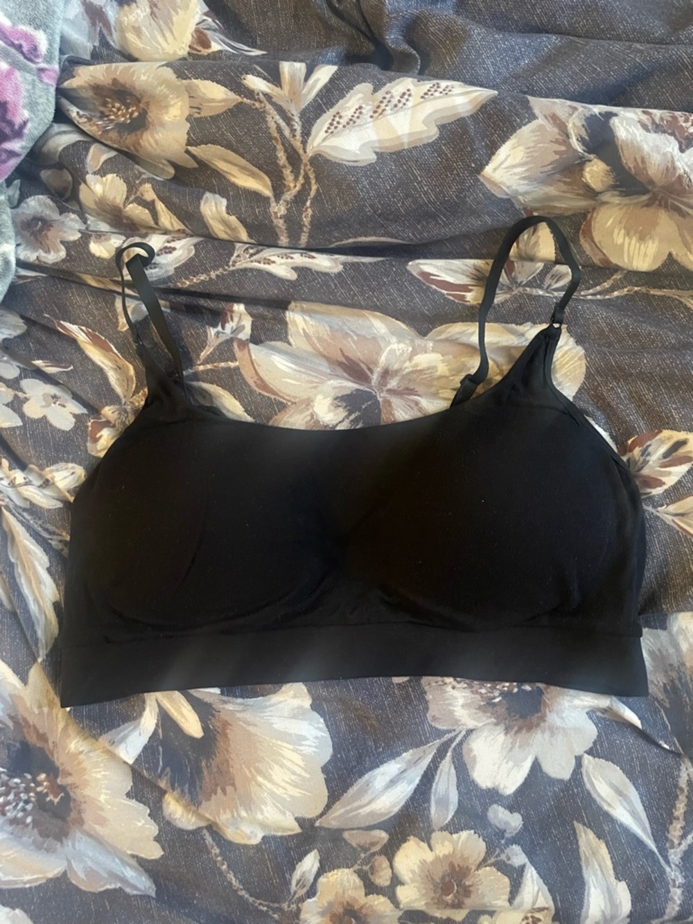 Kenneth Cole Black Wireless Bralette size large